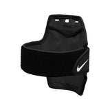 Nike Essential Arm Band - Black/Silver